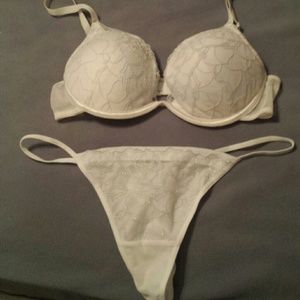 Silver lined padded bra & thong set
