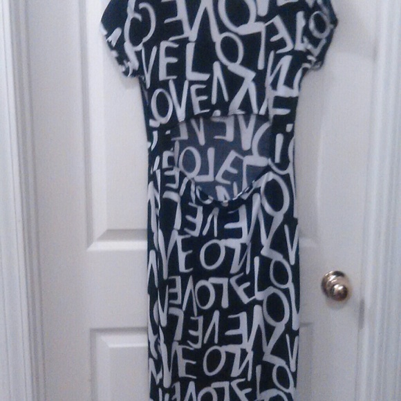 Dress - Picture 2 of 2