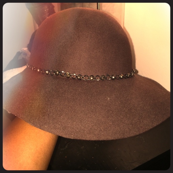 Brown floppy hat