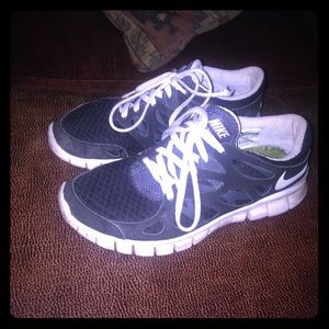 Nike Free Runs