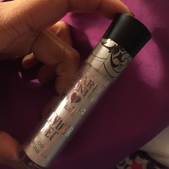 Eye shadow