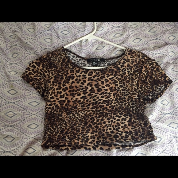 Cheetah crop top - Picture 1 of 3