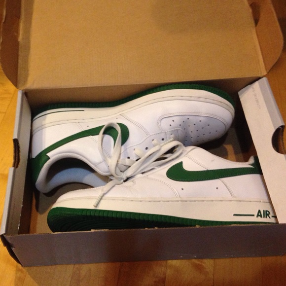 Green and white air forces