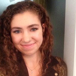 Meet your Posher, Abby