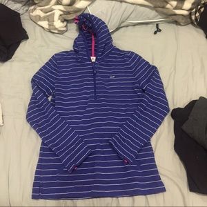 Vineyard vines sweater