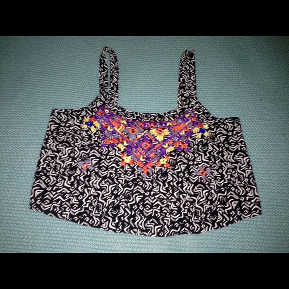 Wild pattern crop top A-FRIKKEN-DORABLE