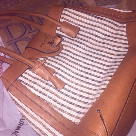 NEVER USED, DESIGNER HAND BAG!!