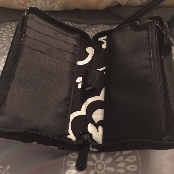 Thirty one wristlet
