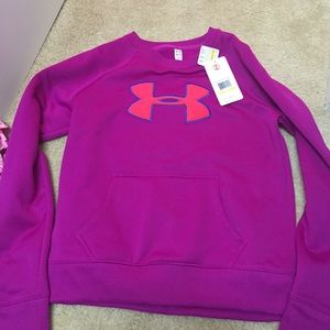 Under Armour Pullover Sweatshirt.