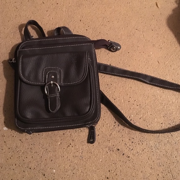 ✨✨LOW CLEARANCE PRICE✨✨Brown Cross body bag!