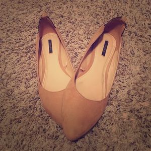 Nude flats