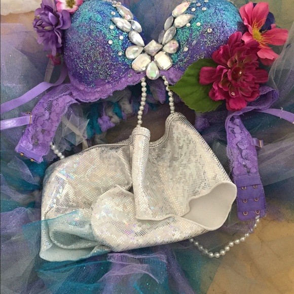 Floral rave outfit