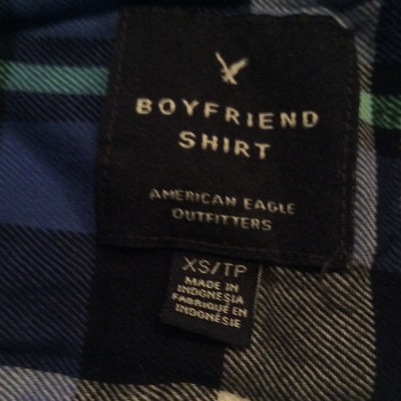 Button down - Picture 2 of 2