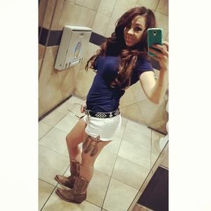 Meet your Posher, Amber