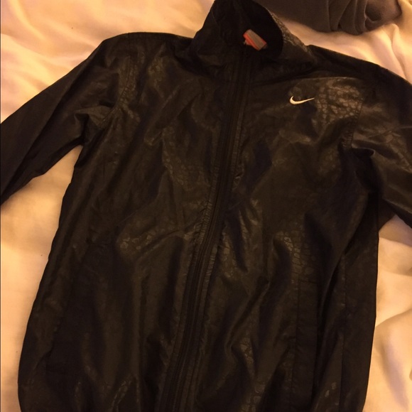 Nike ExtraLite Windbreaker