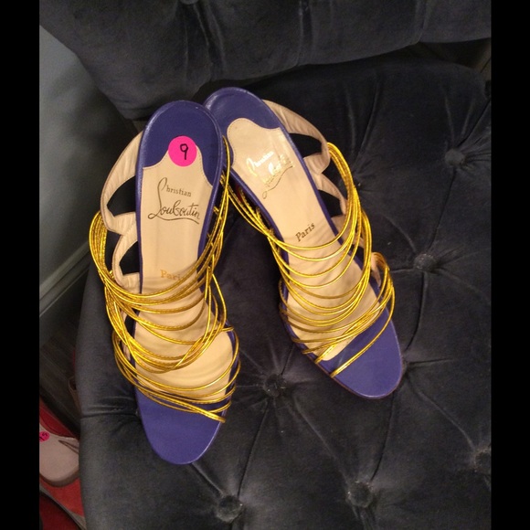 Posh Mentor/Top 10% Seller/Fast Shipper/Top Sharer - Picture 3 of 4