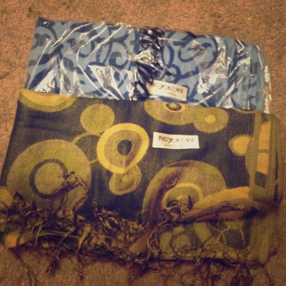 Pashmina scarves