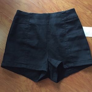 Kimchi Blue short shorts