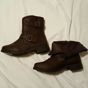 Brown short buckled boots