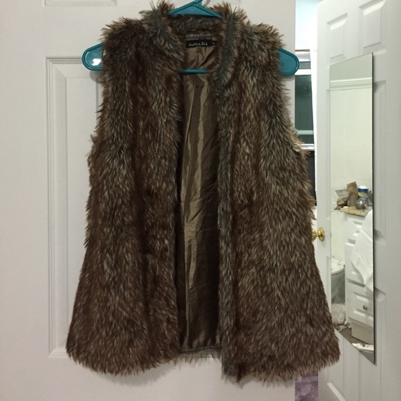 Fur vest