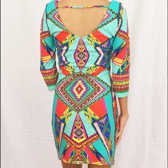 Beautiful mint geometric dress - Picture 3 of 3