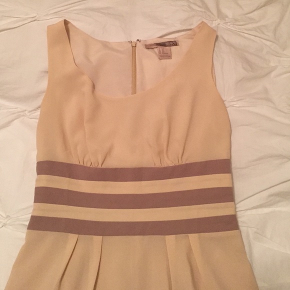 HP 🎉🎉🎉Forever 21 Dress! 😍 size XS - Picture 2 of 3