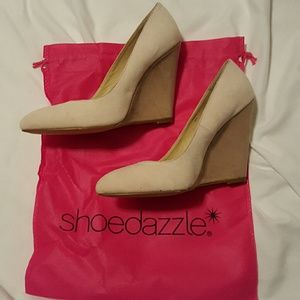 NWOT Nude Wedges