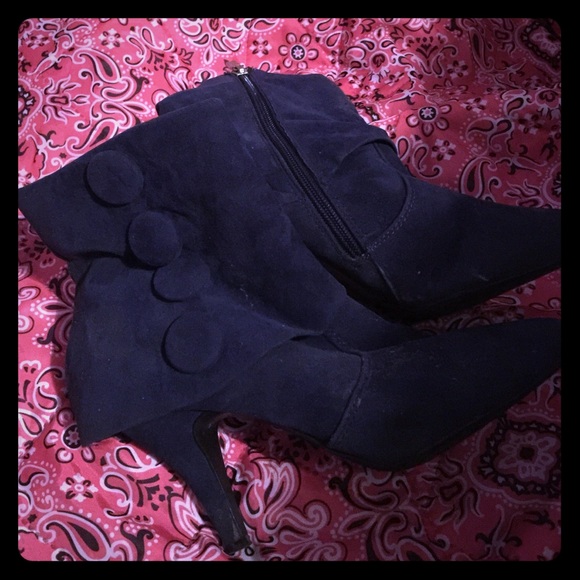 Navy blue small heel boots