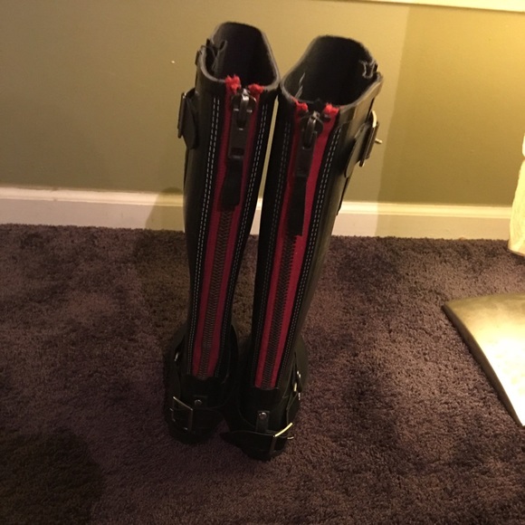 Steve Madden Tsunami Rubber Boots!