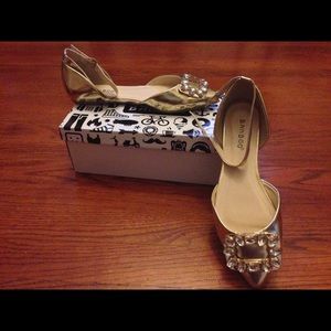 Flat gold dress shoes size 6m with rhinestones.