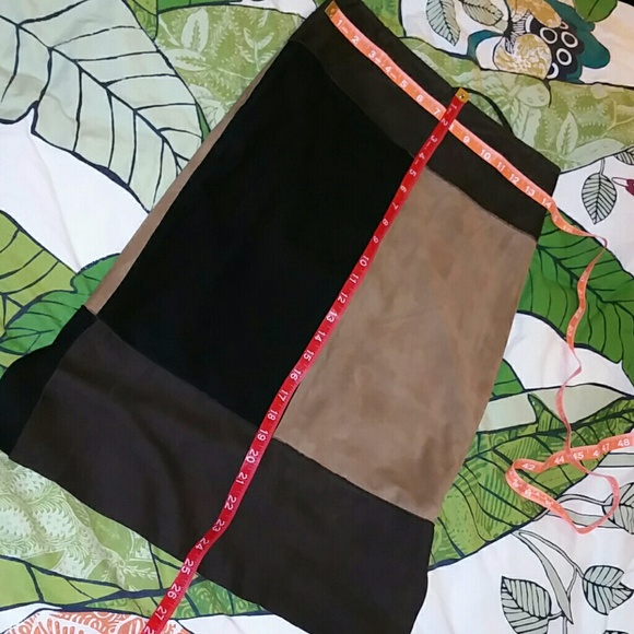 Patchwork Suede skirt - Picture 2 of 3
