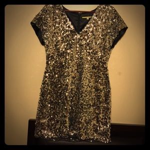 Gianni Bini glitter sliver short dress.
