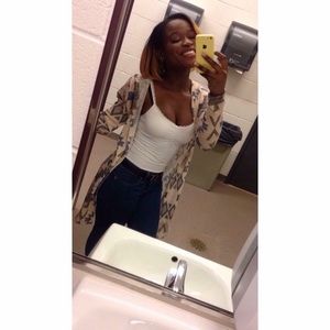 Meet your Posher, Armayia