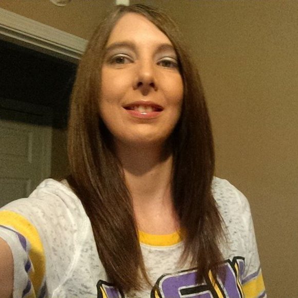 Meet your Posher, Jennifer - Picture 1 of 1