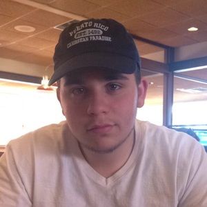 Meet your Posher, Carlos