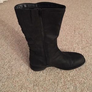 Like New Black Boots (only worn 2 times)