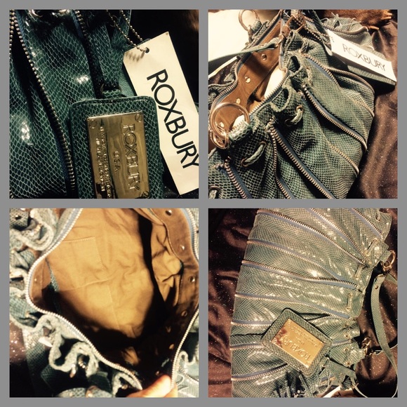 Teal Roxbury Purse ⭐️