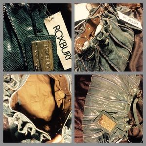 Teal Roxbury Purse ⭐️
