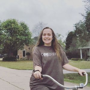 Meet your Posher, Hannah