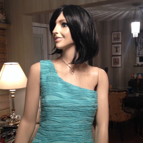 ‼️Bundle Sale‼️HP green one shoulder dress - Picture 2 of 4