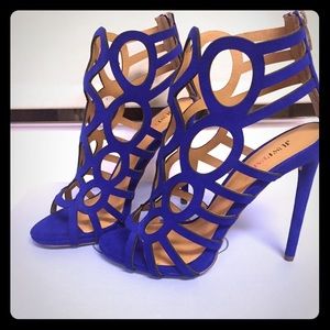 JustFab Size 7 Royal Blue Heels