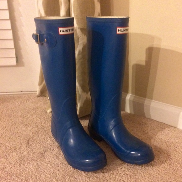 Original Tall Glossy Hunter Rain Boots, Size 7 ☔️