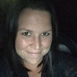 Meet your Posher, Liz