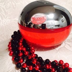 3.4OZ DKNY Red Delicious Parfum Spray