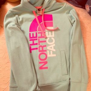 The Northface hoodie