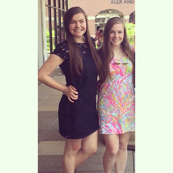 Meet Your Posher, Carlyn - Picture 2 of 4