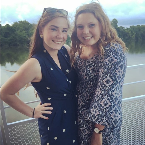 Meet Your Posher, Carlyn - Picture 4 of 4