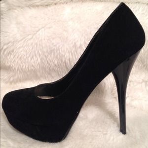 Black Love Culture Stilletos in velvet material