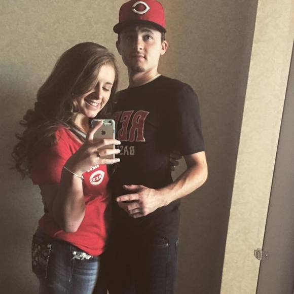 Meet your Posher, Madison - Picture 1 of 1