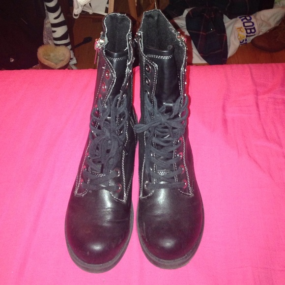 Black Boots